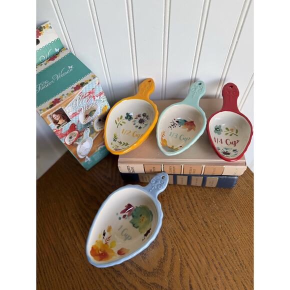 New! Pioneer Woman Willow Nesting Measuring Cups Scoops 4 Piece Set Ceramic NIB - Picture 2 of 3